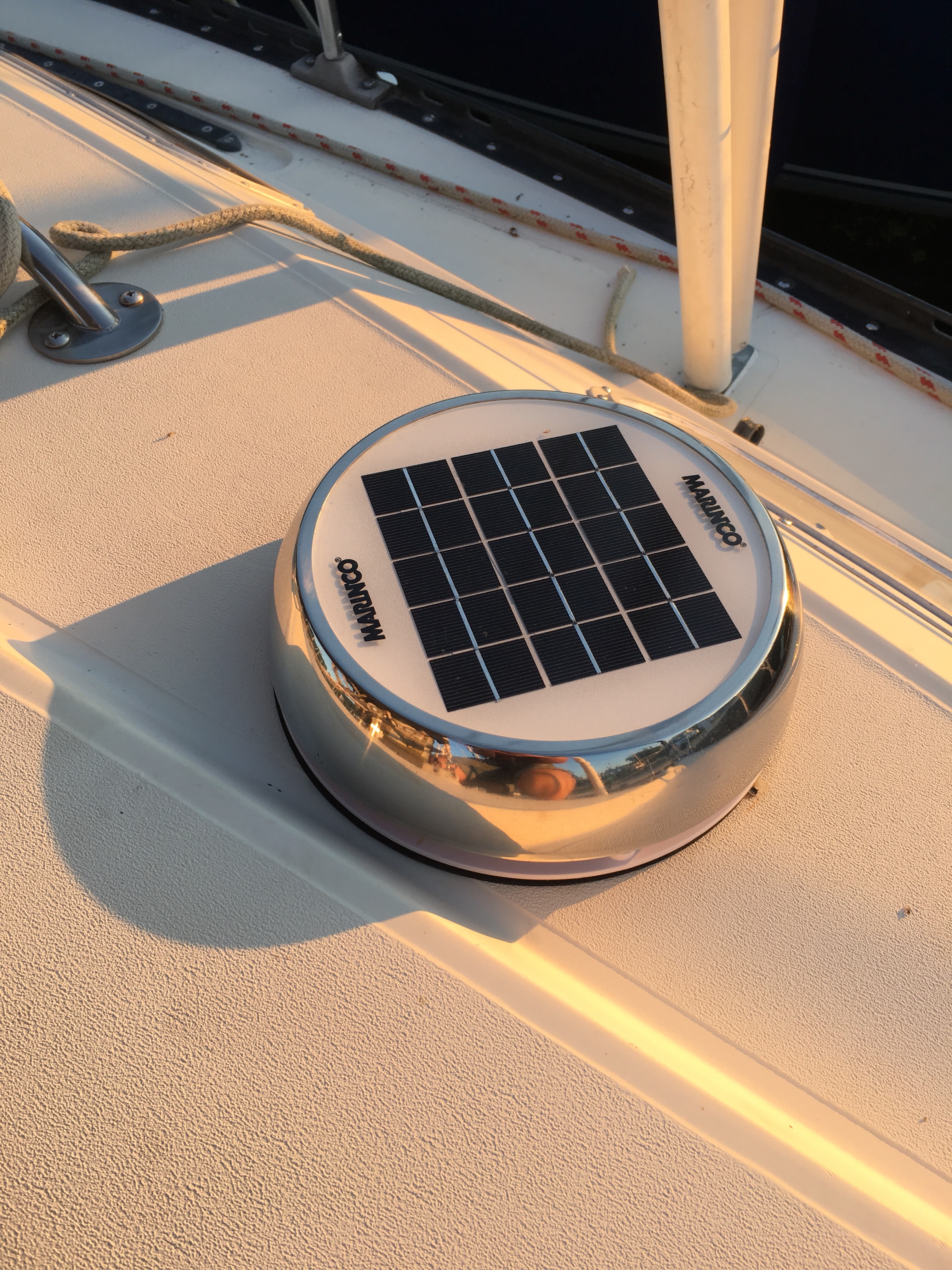 Sailboat solar fan